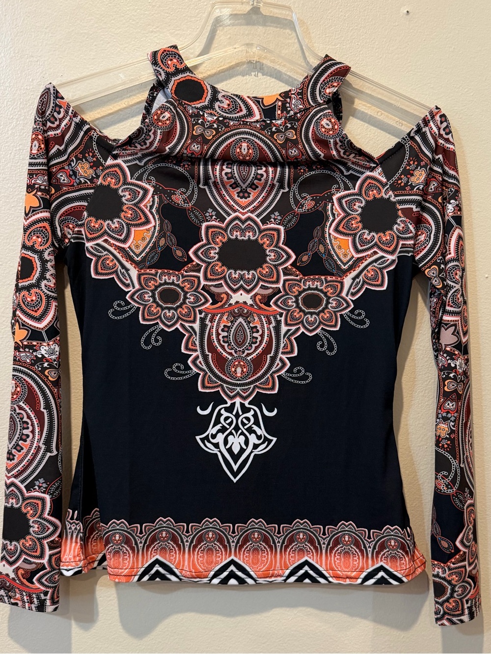VENUS Black and Orange Paisley Cold-Shoulder Long-Sleeve Top
